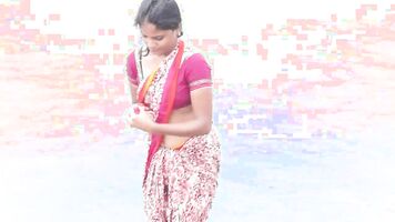 Wet Aunty At Juhu Beach - Movies. video2porn2
