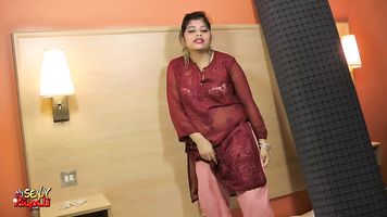 She is not muslim but she have gr figure