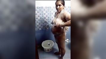 indian aunty dishiyani