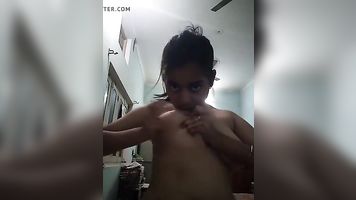 Buxomy Tamil loves to flash on webcam-1