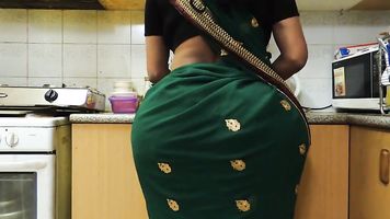 Desi Bhabhi's BIG butt