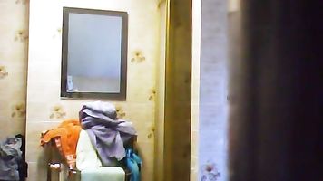 Unaware Mommy Showering