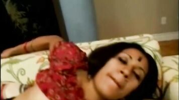 Tamil Sweetie in a 3Some