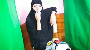 Shameless Afghan Muslim milf Smoking
