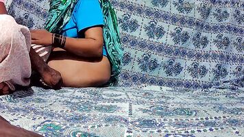 Desi maid and sir sex in the room