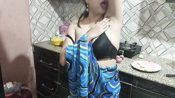 Tamil Tamil Bhabhi Hard Bee Har Devar In Kitchen Devar Ne Bhabhi Ke Lakh Mana Ke Bhi Chhod Diya
