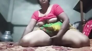 Tamil Village girl beautiful full open fingering