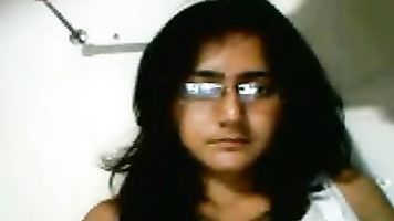 Sexy indian girl from Delhi Rossi self shoot video of her own bathing action